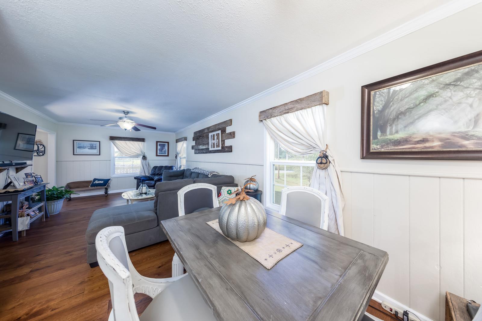 3075 North Hinton Road Clarksville, TN 37043 - Photo 8 of 27 Gallery Image 8
