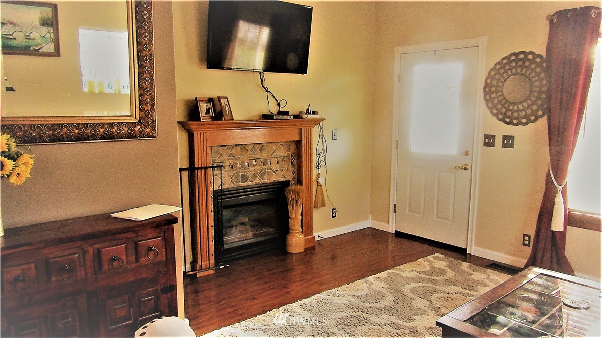 1329 Maple Street Everett, WA 98201 - Photo 12 of 36 Gallery Image 12