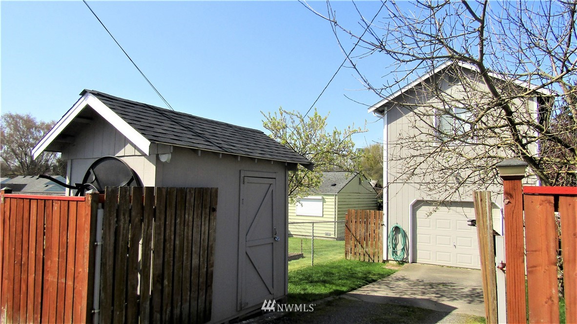1329 Maple Street Everett, WA 98201 - Photo 36 of 36 Gallery Image 36