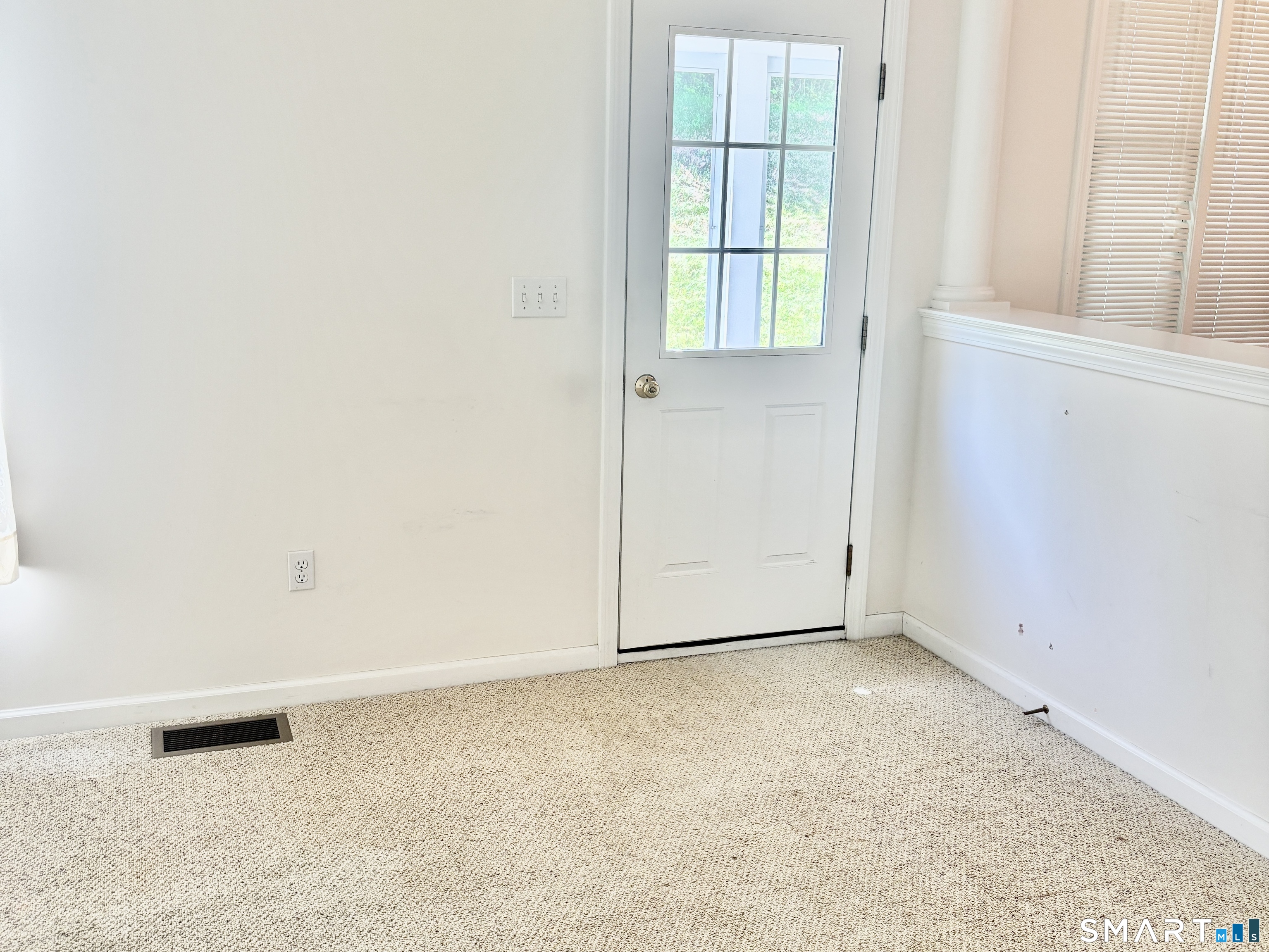 91 Valley View Road Manchester, CT 06040 - Photo 11 of 40