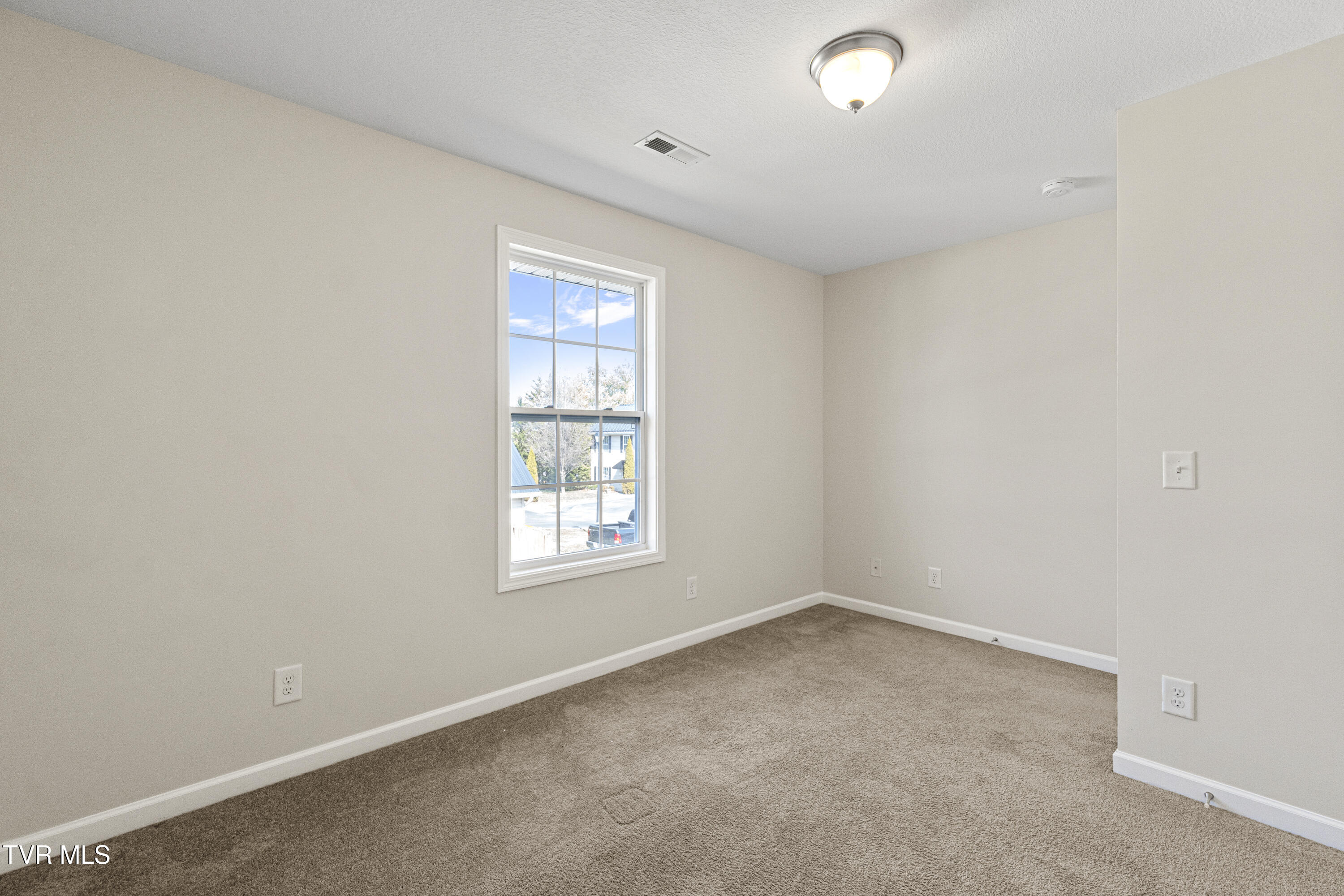 396 Jonesboro Road, Unit 28F1 Piney Flats, TN 37686 - Photo 17 of 35 DSC01709