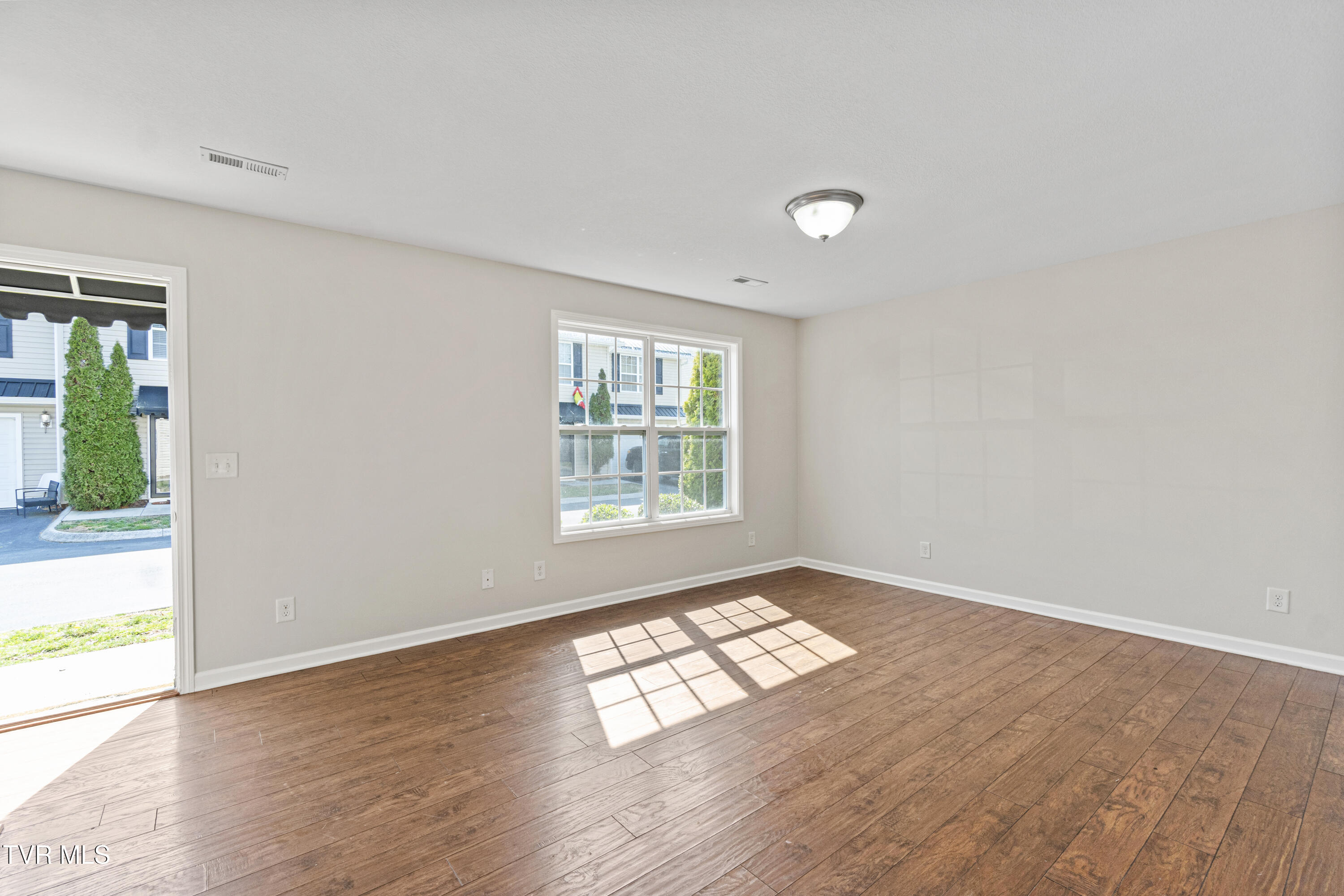 396 Jonesboro Road, Unit 28F1 Piney Flats, TN 37686 - Photo 27 of 35 DSC01742