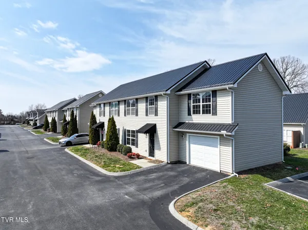 $239,900 | 396 Jonesboro Road, Unit 28F1, Piney Flats, TN 37686