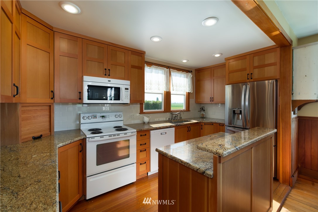 13735 Rawlins Road Mount Vernon, WA 98273 - Photo 9 of 33