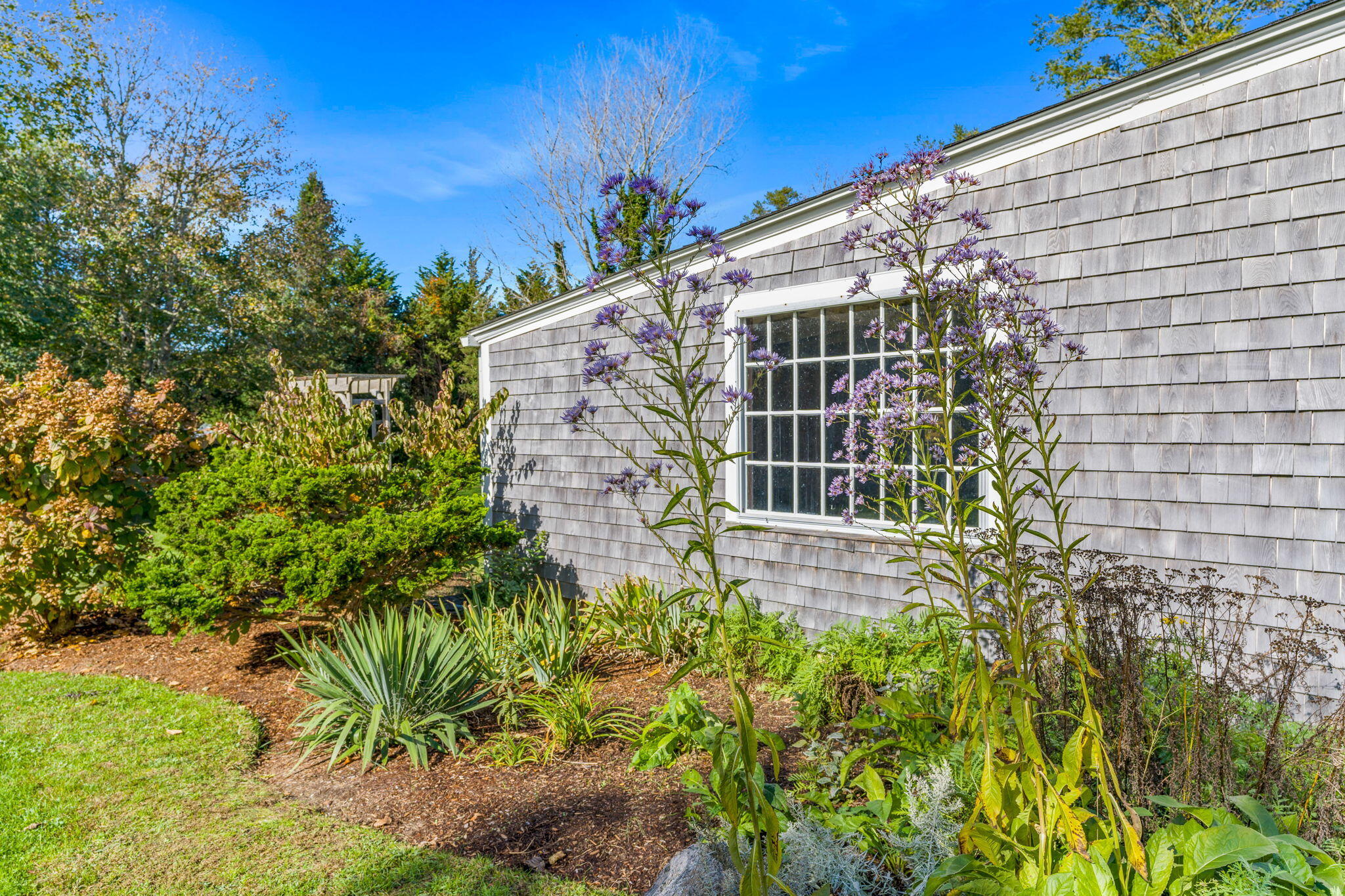 1208 County Road Cataumet, MA 02534 - Photo 31 of 40 a front view of a house
