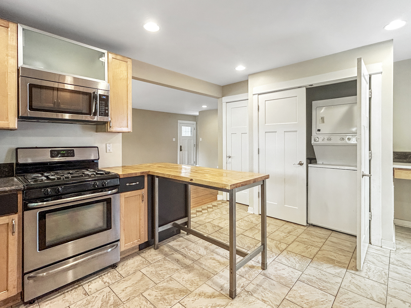 841 Goodwin Drive Park Ridge, IL 60068 - Photo 11 of 22