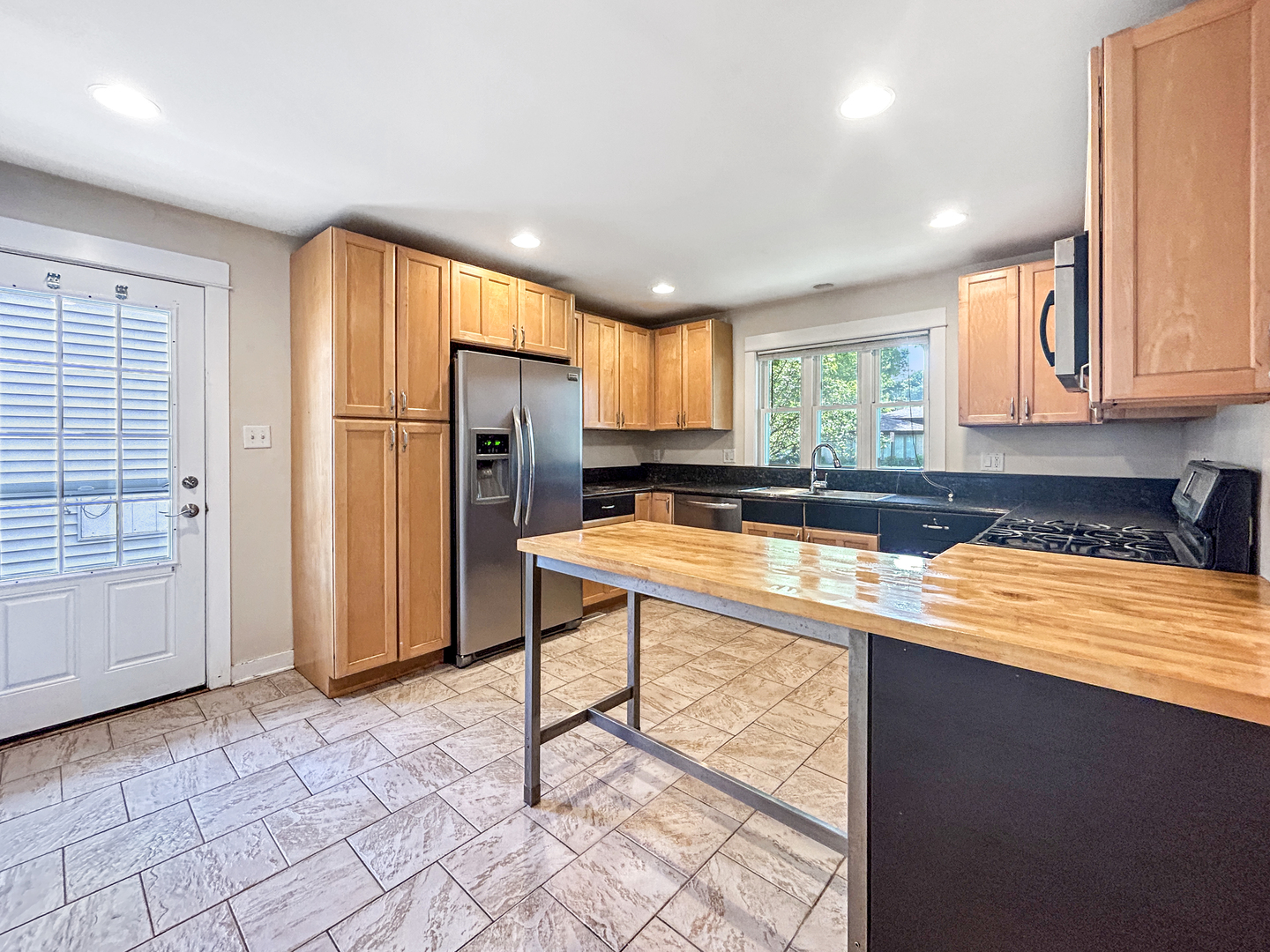 841 Goodwin Drive Park Ridge, IL 60068 - Photo 10 of 22