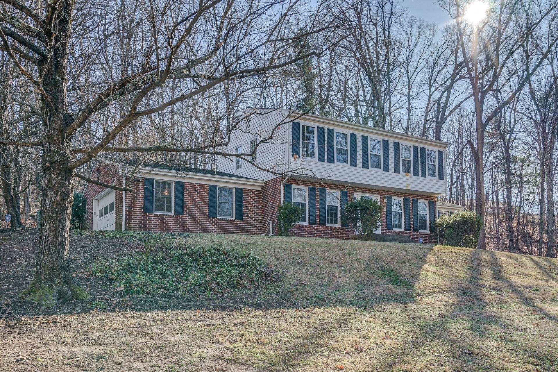 3742 Forest Road Roanoke, VA 24015 - Photo 3 of 51 003-334146-3742 Forest Rd SW 003_8449668