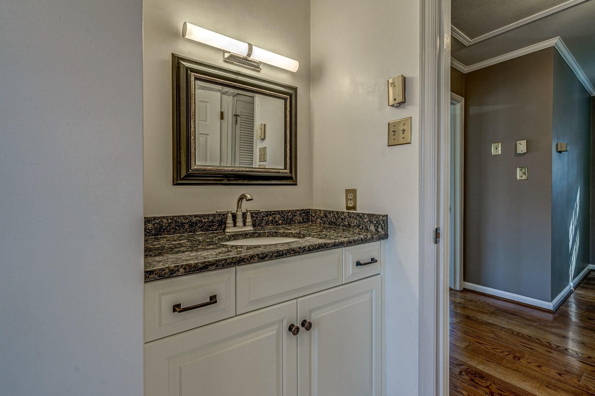3742 Forest Road Roanoke, VA 24015 - Photo 28 of 51 025-334146-3742 Forest Rd SW 025_8449690