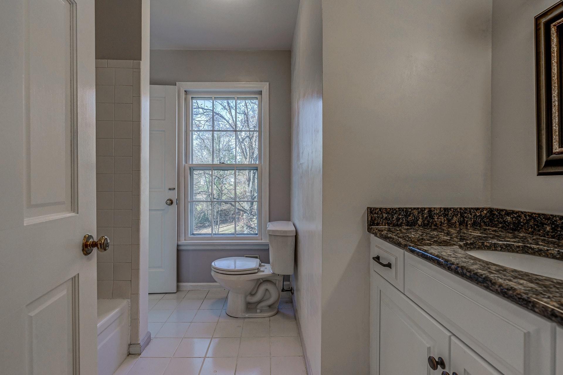 3742 Forest Road Roanoke, VA 24015 - Photo 30 of 51 027-334146-3742 Forest Rd SW 027_8449692