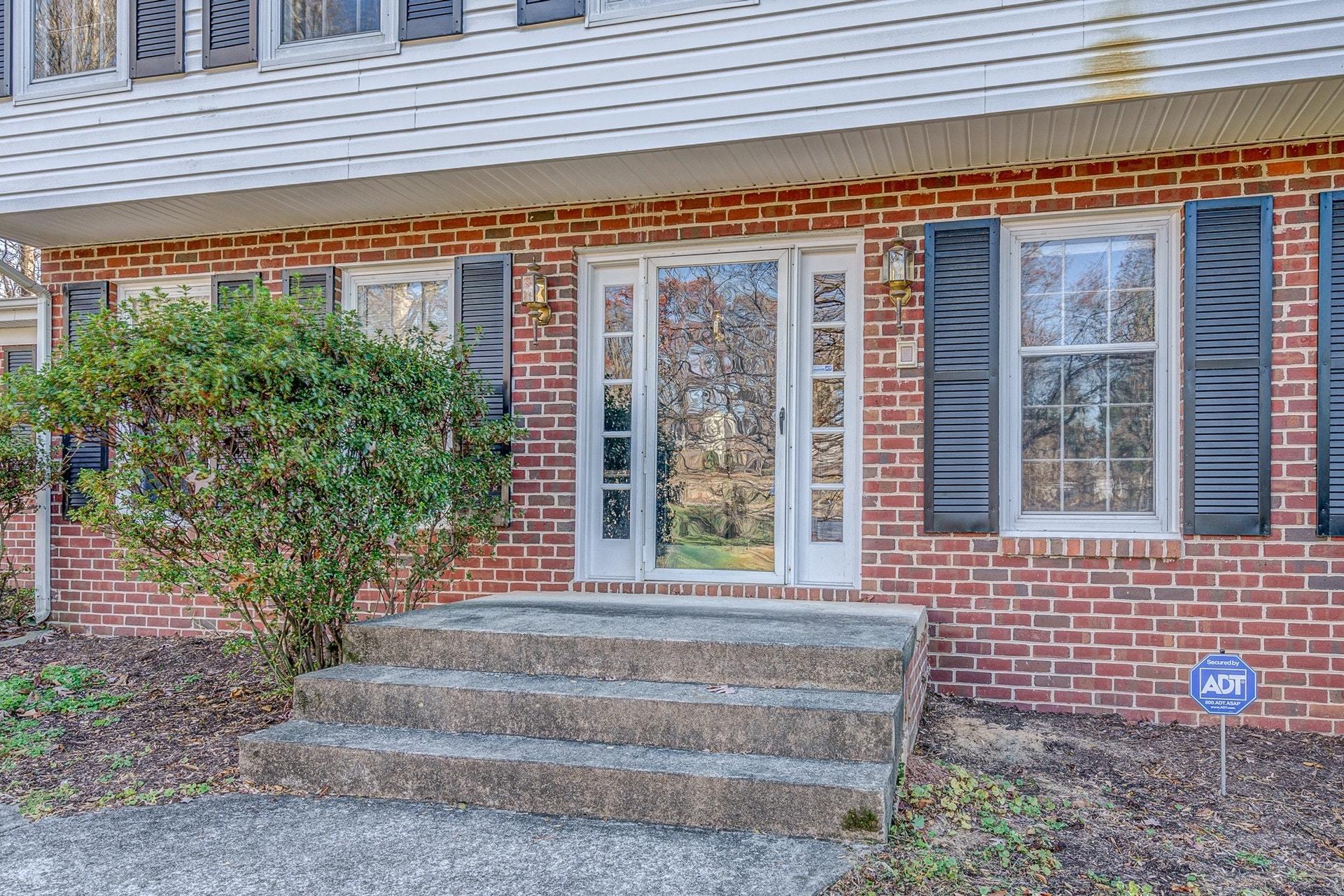 3742 Forest Road Roanoke, VA 24015 - Photo 4 of 51 004-334146-3742 Forest Rd SW 004_8449669