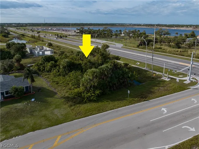 $27,900 | 9025 Fruitland Avenue, Englewood, FL 34224