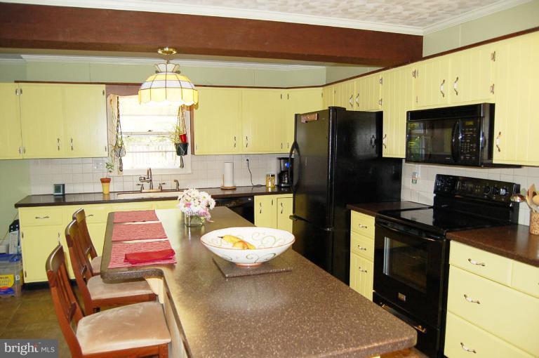 2165 Mayberry Road Westminster, MD 21158 - Photo 11 of 21 Kitchen