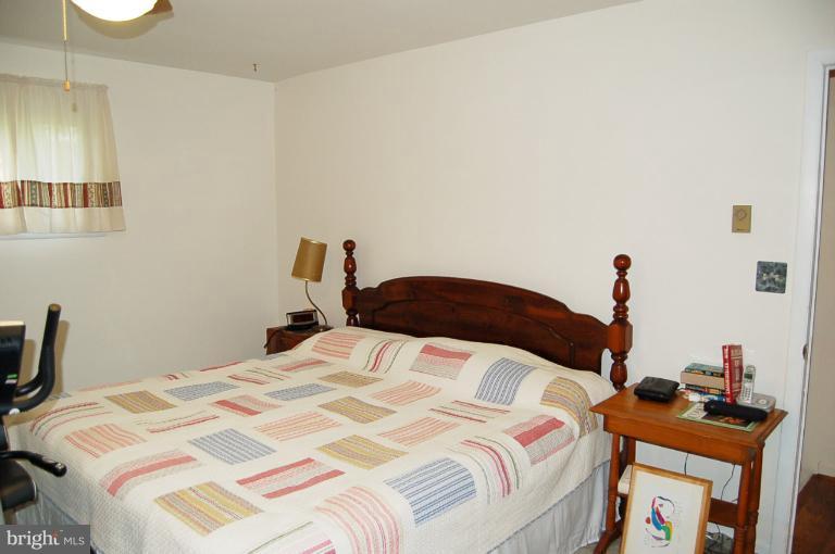 2165 Mayberry Road Westminster, MD 21158 - Photo 19 of 21 Bedroom (Master)