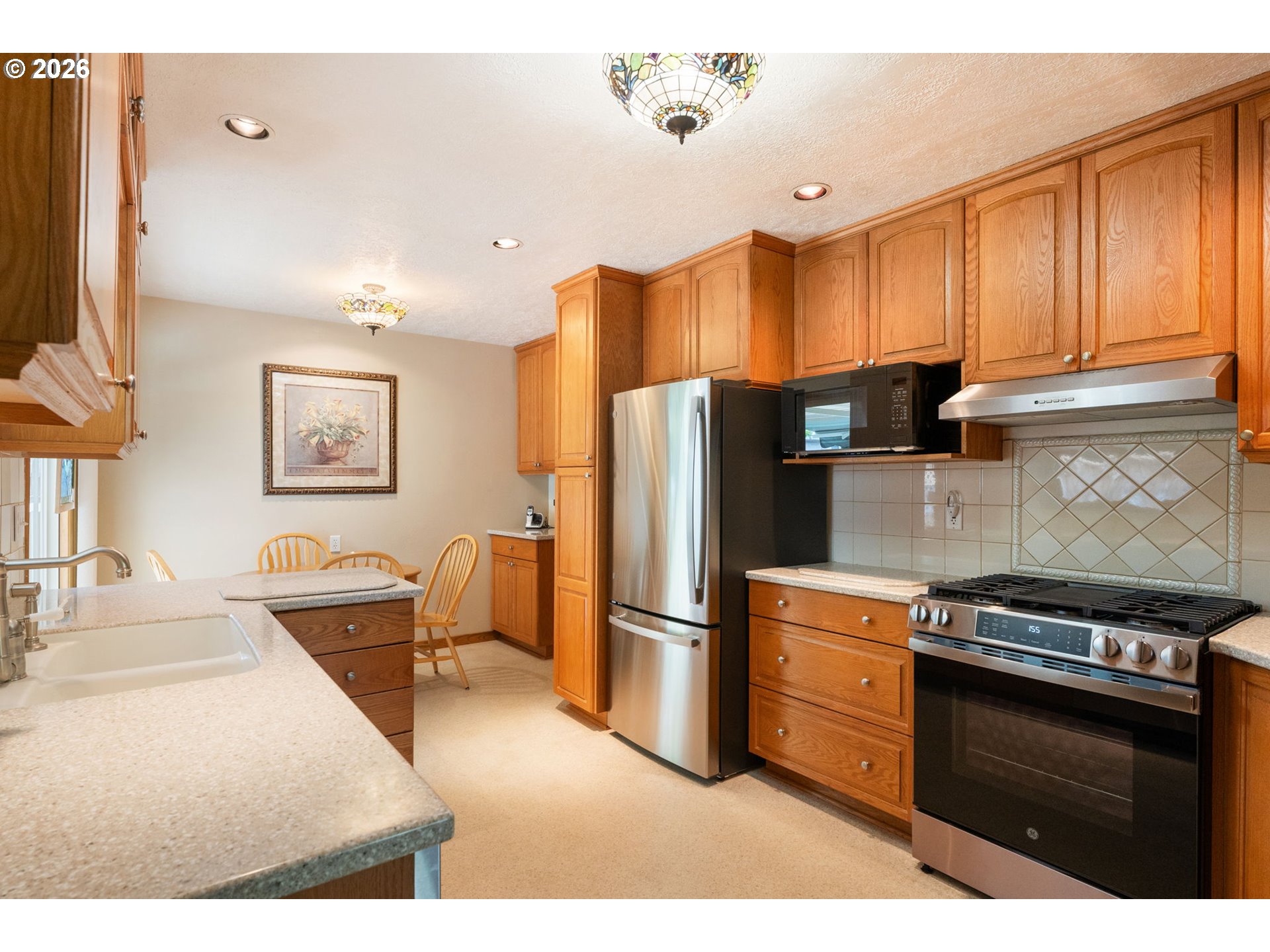 3623 Northeast 67th Avenue Portland, OR 97213 - Photo 9 of 46