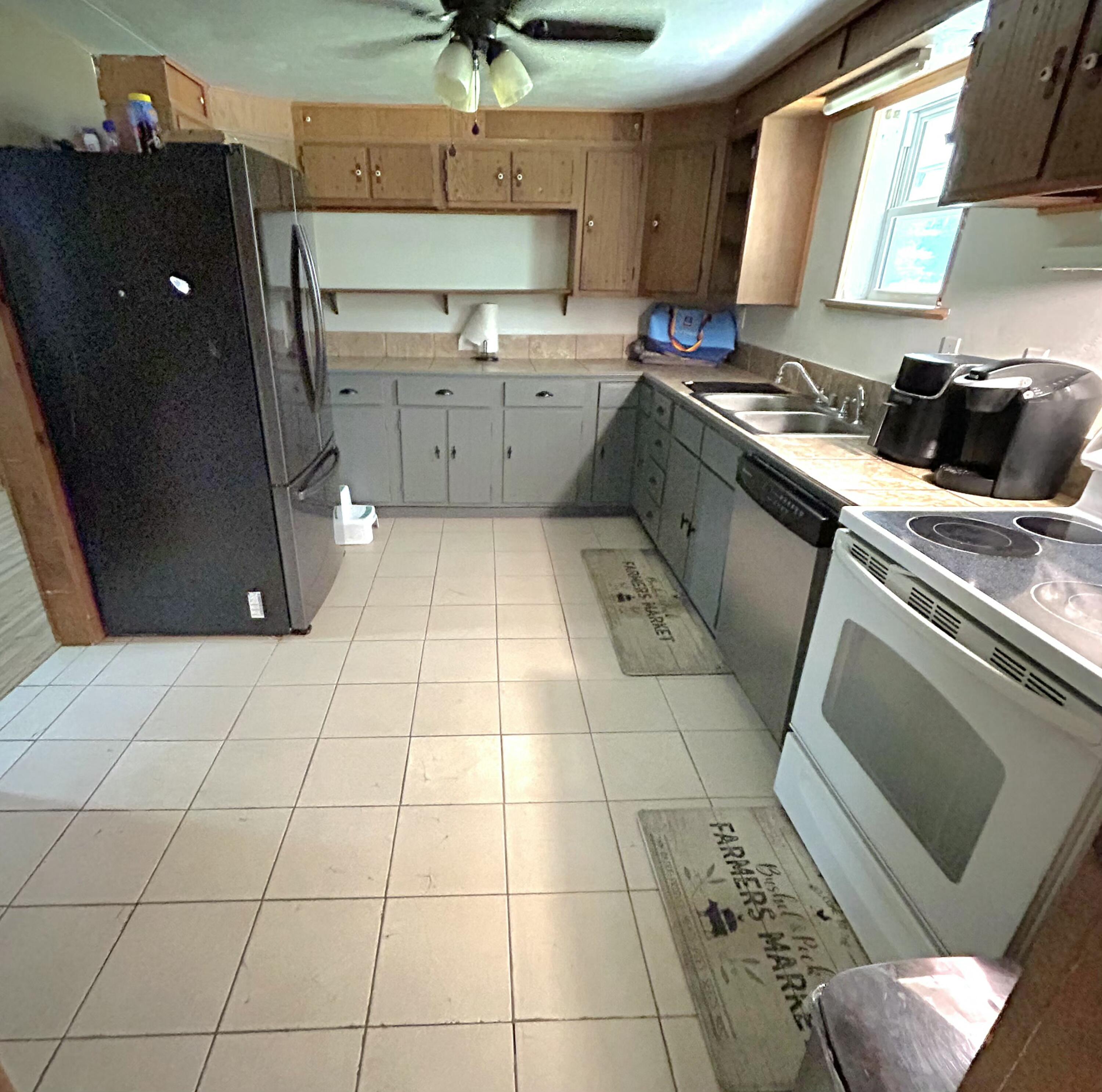 245 South Tram Road Ponce de Leon, FL 32455 - Photo 16 of 36 7845