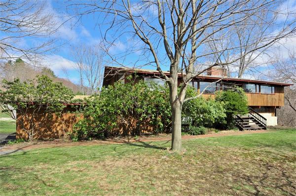 11 Valley Road Southborough, MA 01772 - Photo 1 of 14 Gallery Image 1
