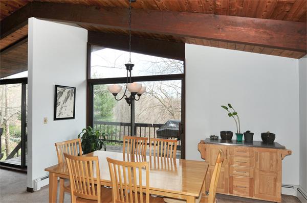 11 Valley Road Southborough, MA 01772 - Photo 4 of 14 Gallery Image 4