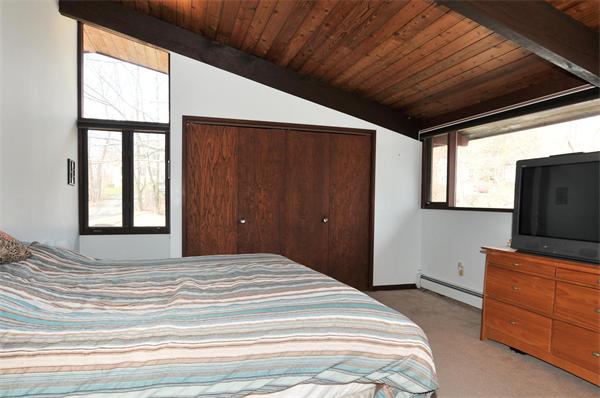 11 Valley Road Southborough, MA 01772 - Photo 7 of 14 Gallery Image 7