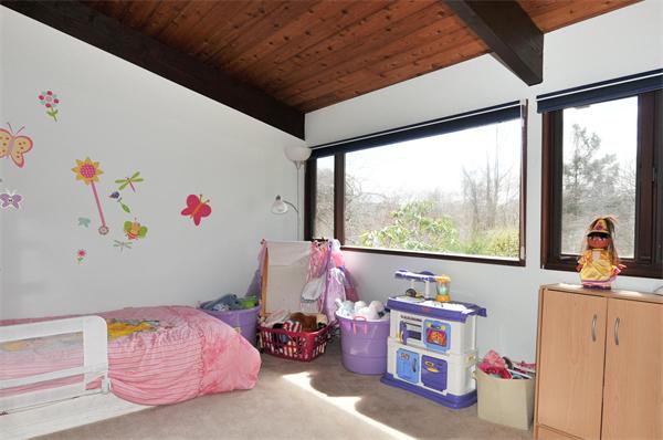 11 Valley Road Southborough, MA 01772 - Photo 9 of 14 Gallery Image 9