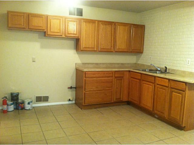 1437 Shady Lane Road Columbus, OH 43227 - Photo 2 of 11 Gallery Image 2