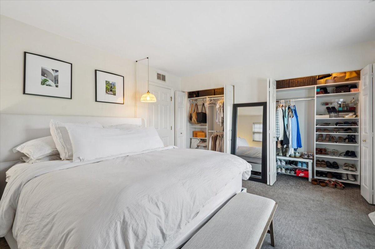 667 West Division Street, Unit 3C Chicago, IL 60610 - Photo 15 of 23