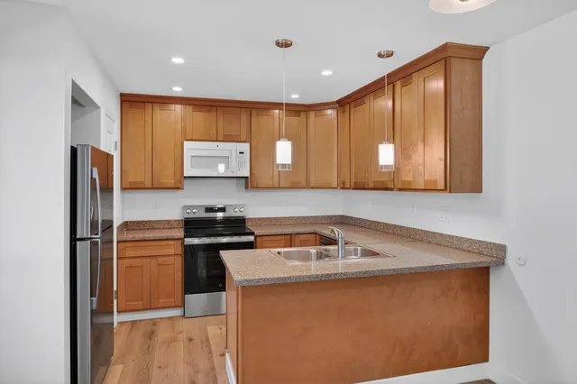 $468,000 | 218 Coy Drive, Unit 1, San Jose, CA 95123