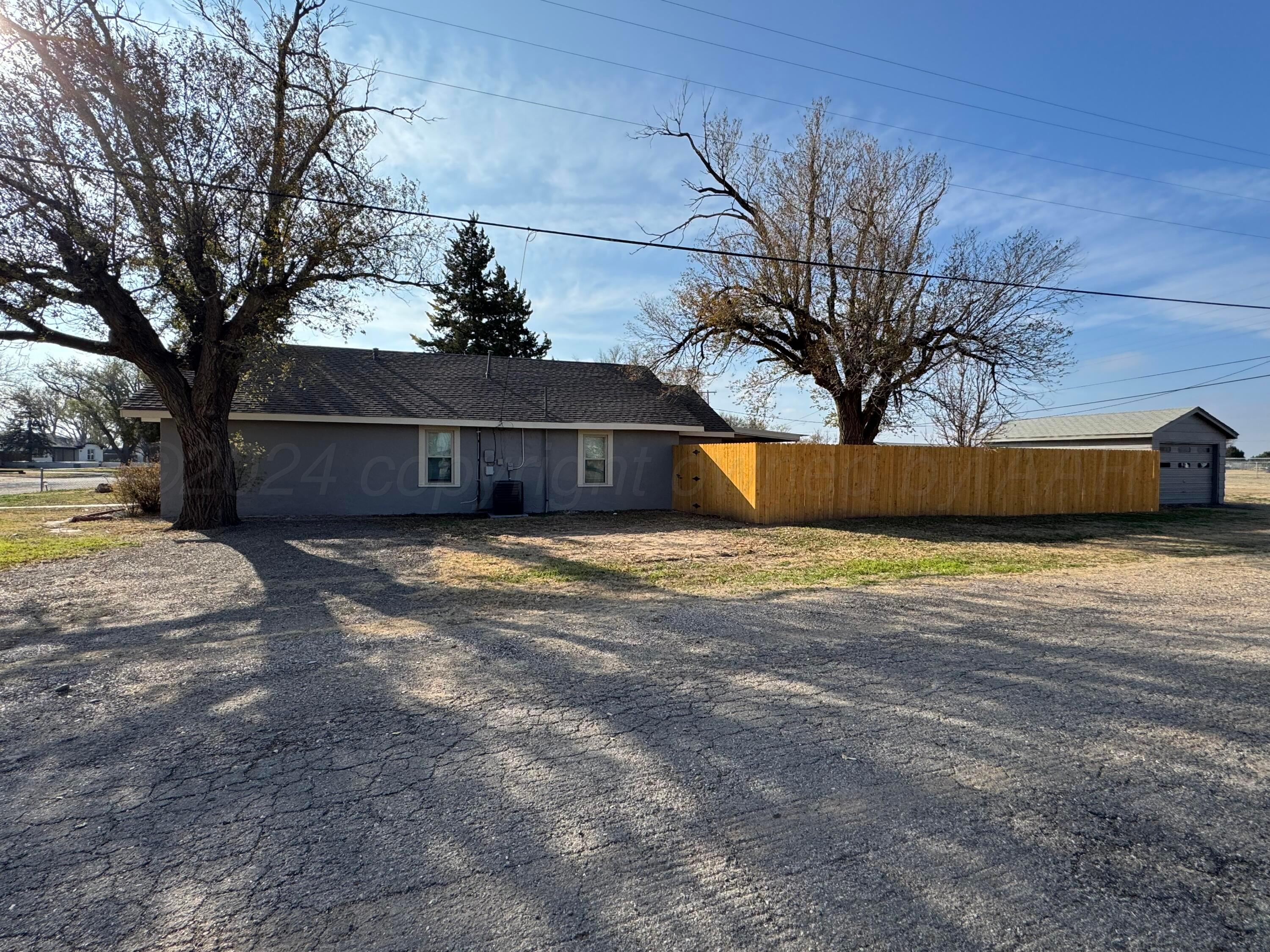 600 13th Street Vega, TX 79092 - Photo 20 of 22 North side of house