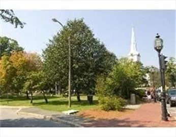 $3,150 | 400 Cross Street, Unit 403, Winchester, MA 01890