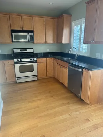 $3,150 | 400 Cross Street, Unit 403, Winchester, MA 01890