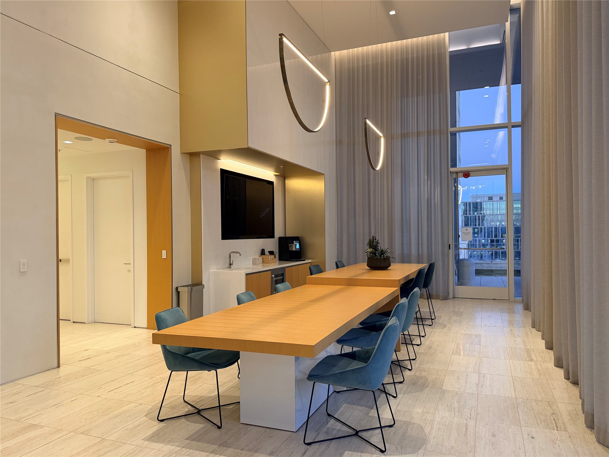 313 West 17th Street, Unit 2301 Austin, TX 78701 - Photo 15 of 19