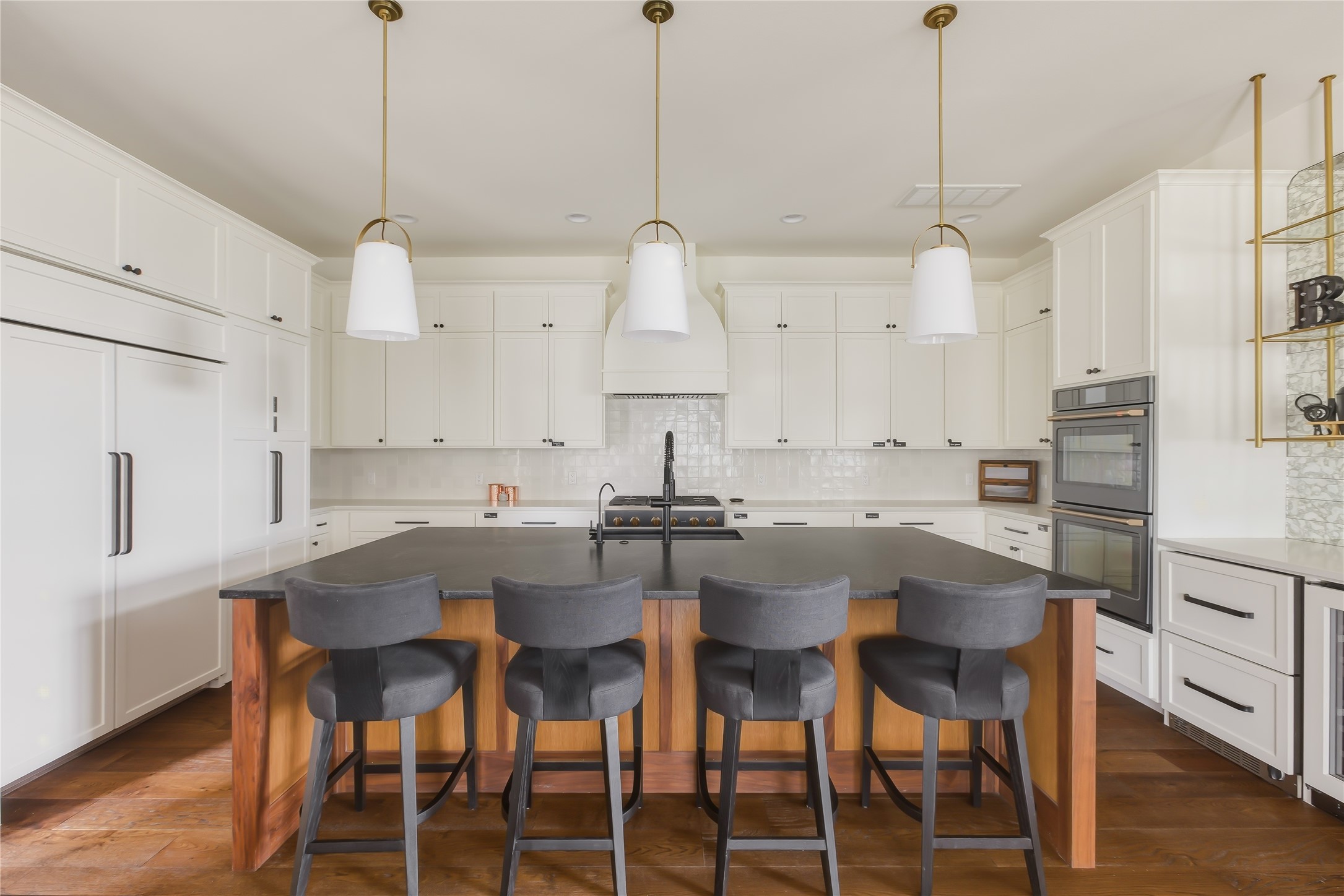 705 West 10th Street Georgetown, TX 78626 - Photo 17 of 40