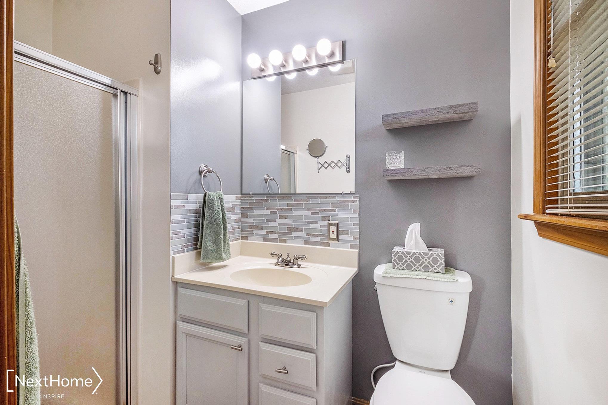 8122 Beecher Road Flushing, MI 48433 - Photo 16 of 41 Gallery Image 16