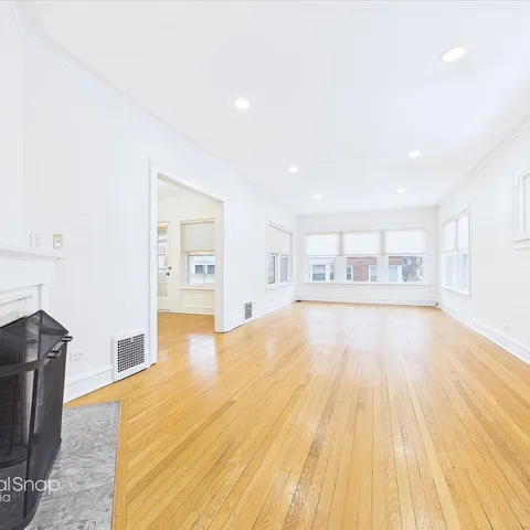 $1,100,000 | 2611 Walnut Avenue, Evanston, IL 60201