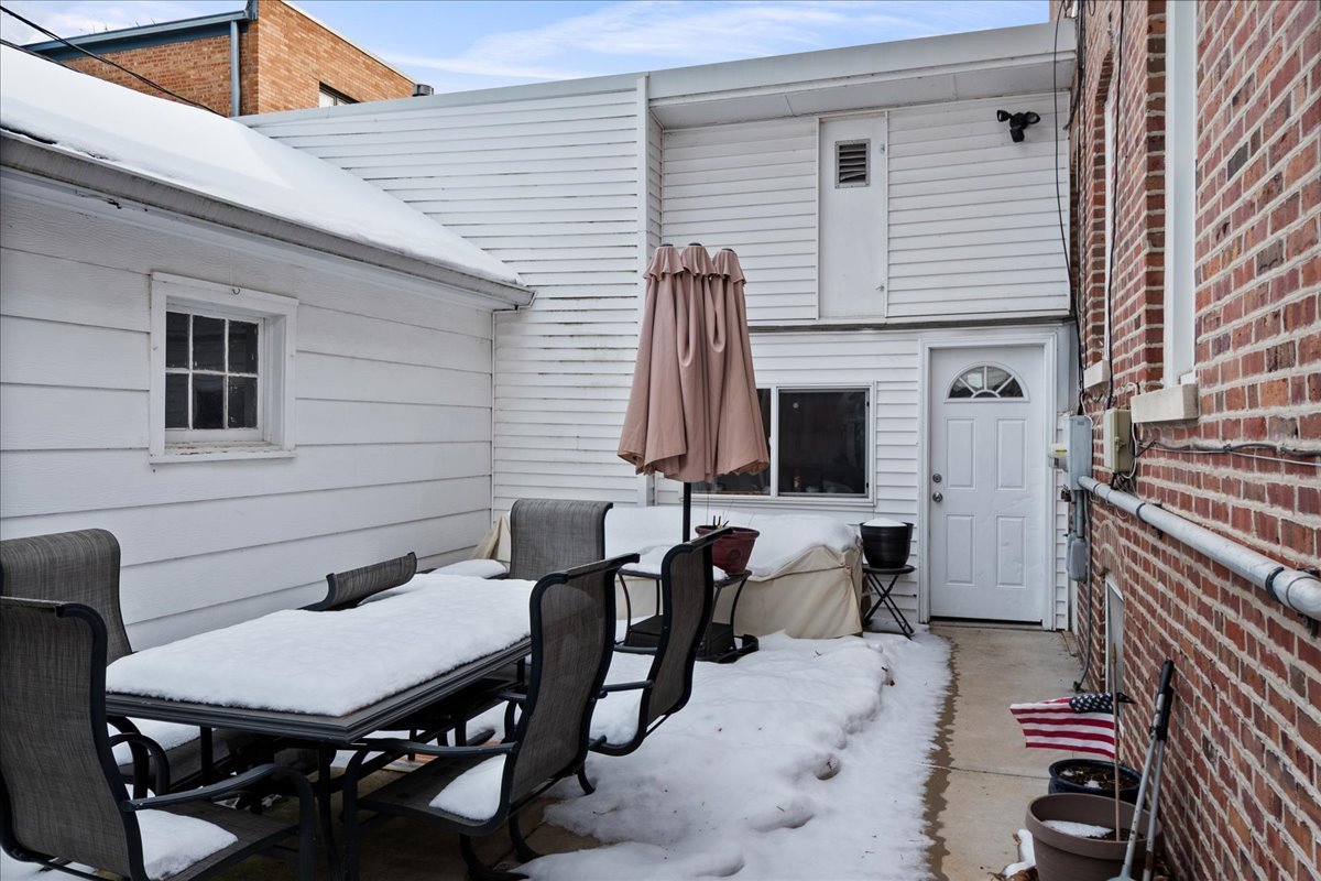 2611 Walnut Avenue Evanston, IL 60201 - Photo 29 of 36