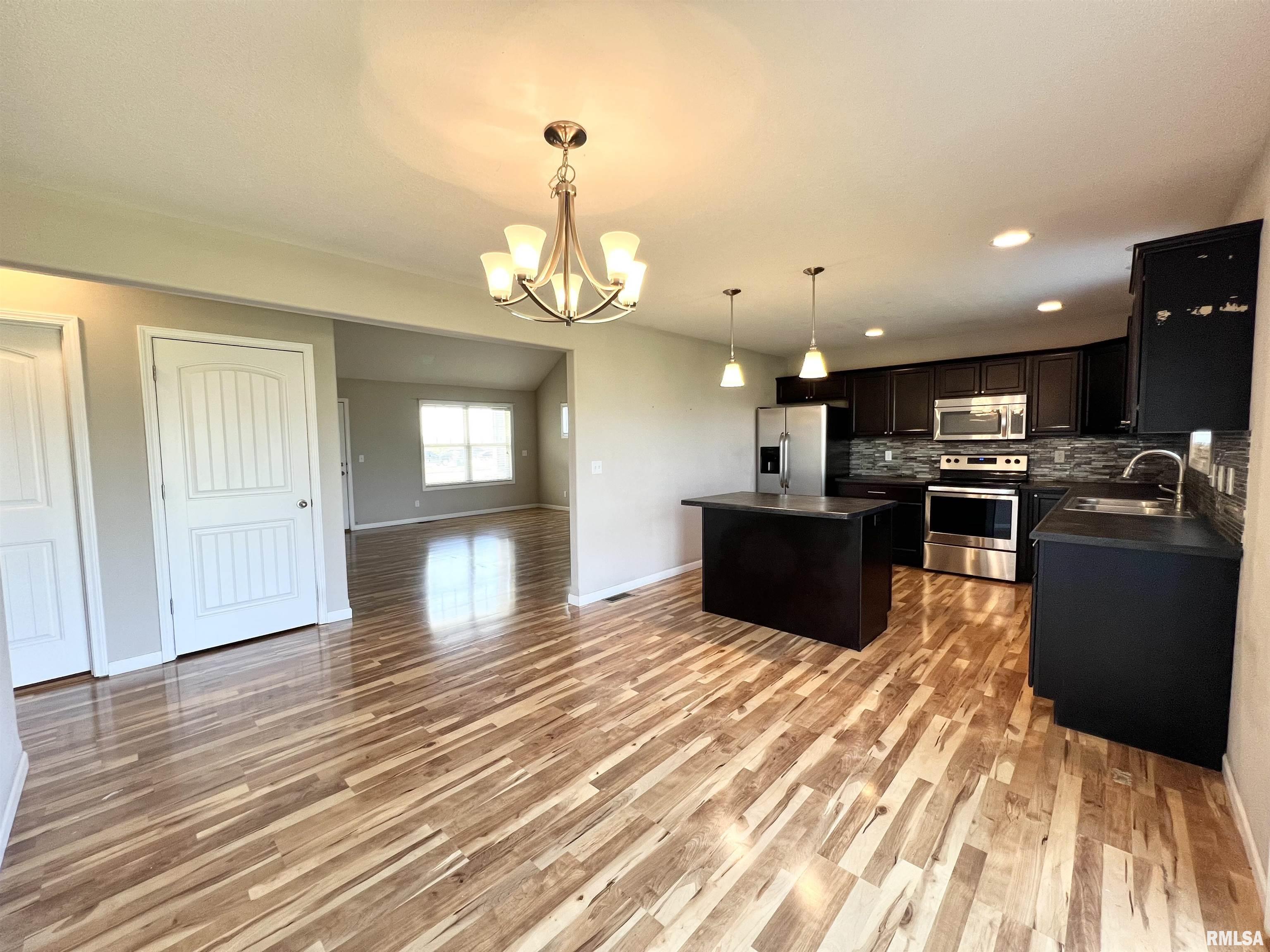 177 Yordy Road Morton, IL 61550 - Photo 13 of 52 Gallery Image 13