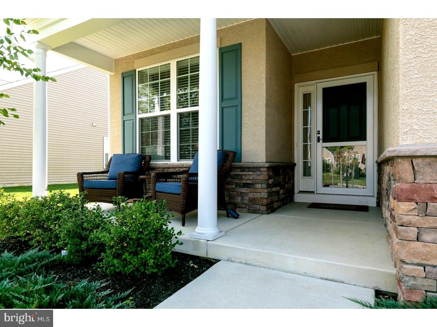 14 Montclaire Road Medford, NJ 08055 - Photo 2 of 22 Porch