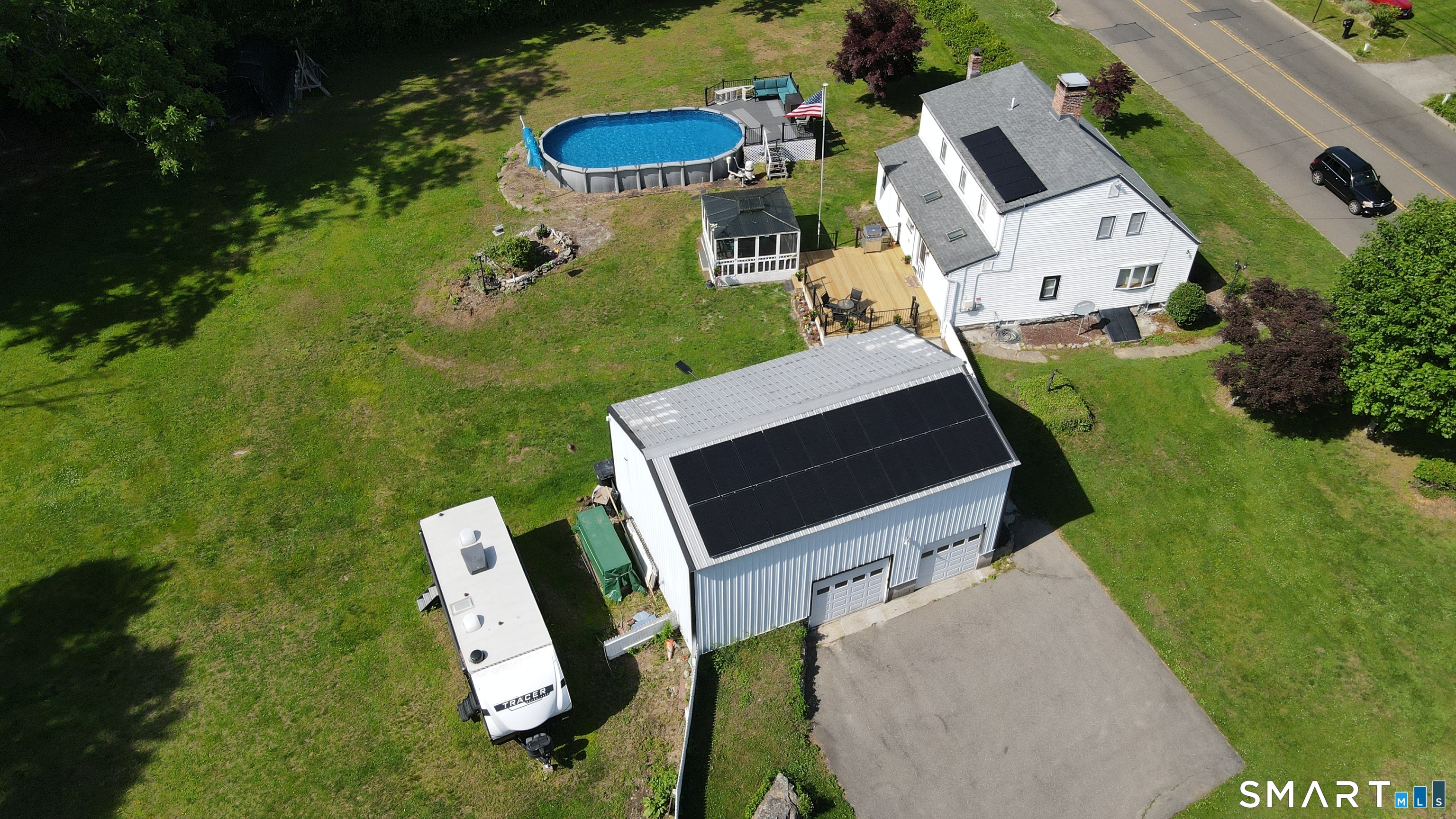 324 Wheelers Farm Road Milford, CT 06461 - Photo 4 of 37