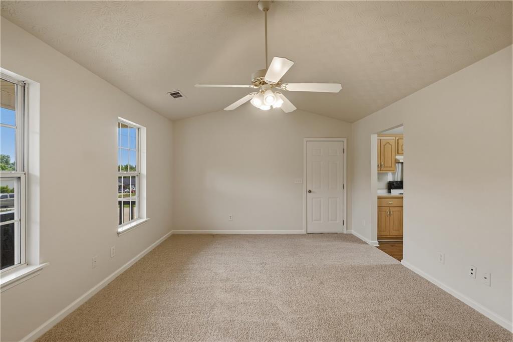 30 Hunters Trace Covington, GA 30014 - Photo 3 of 29