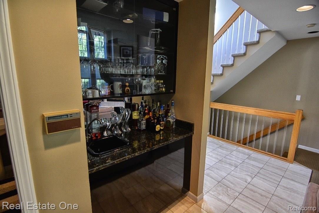 2052 Reagan Drive Rochester, MI 48309 - Photo 13 of 68 thumb_DSC_0060_1024.jpg
