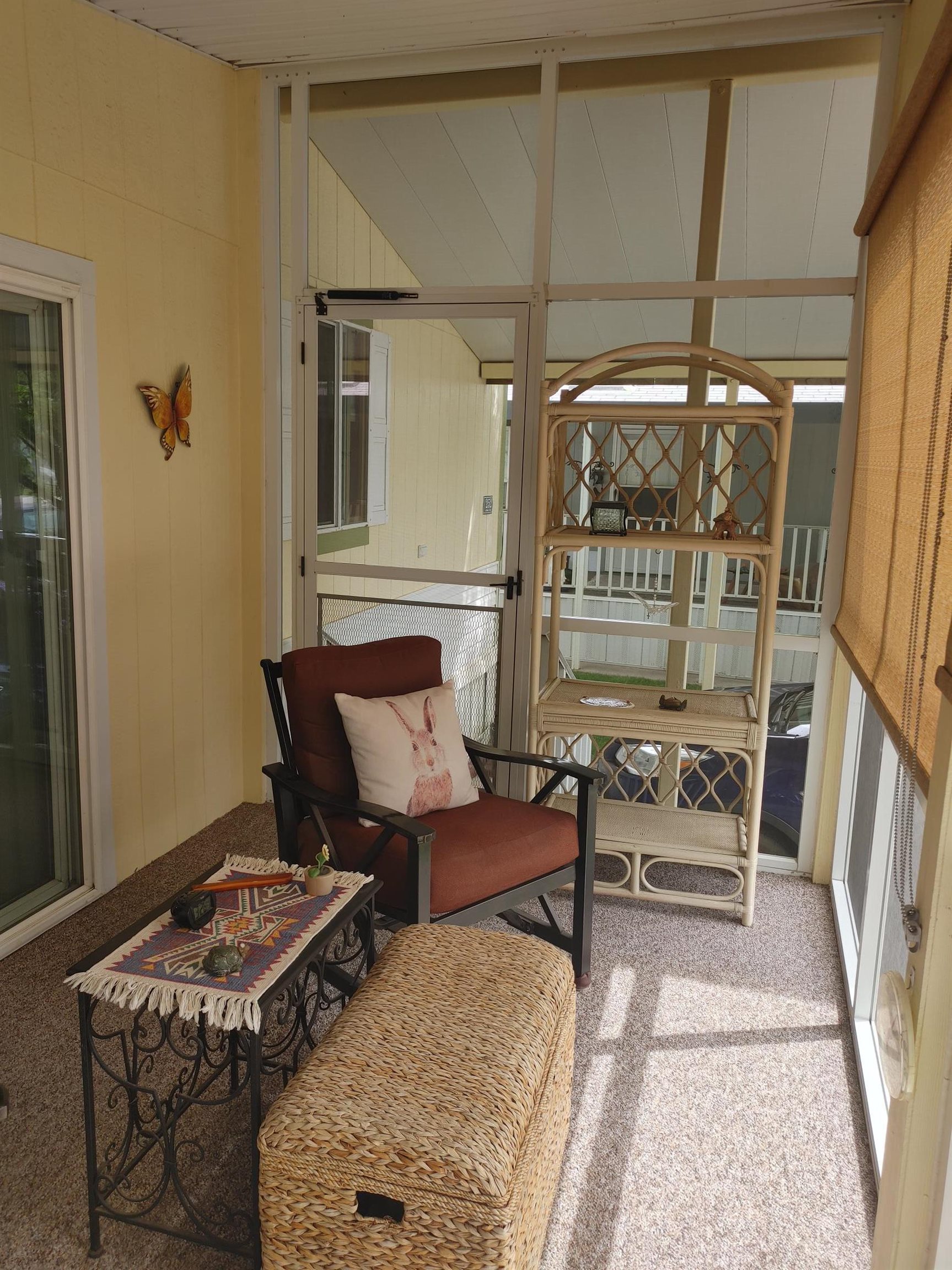 435 32 Road, Unit 252 Clifton, CO 81520 - Photo 11 of 27 a living room with furniture and a window