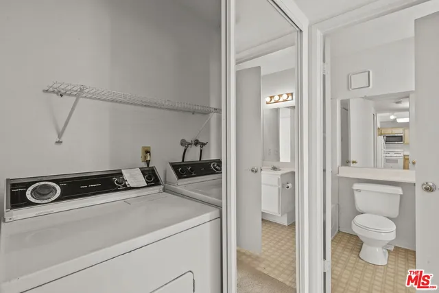 $389,000 | 21302 Nandina Lane, Unit 202, Newhall, CA 91321