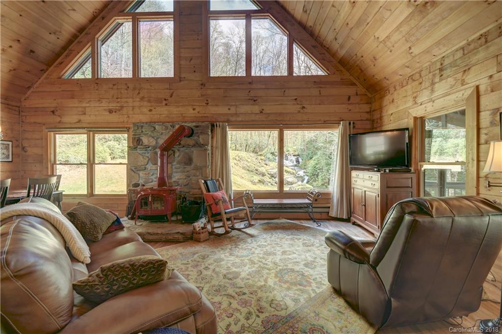 881 Reservation Road, Unit 83B Maggie Valley, NC 28751 - Photo 18 of 36 Gallery Image 18