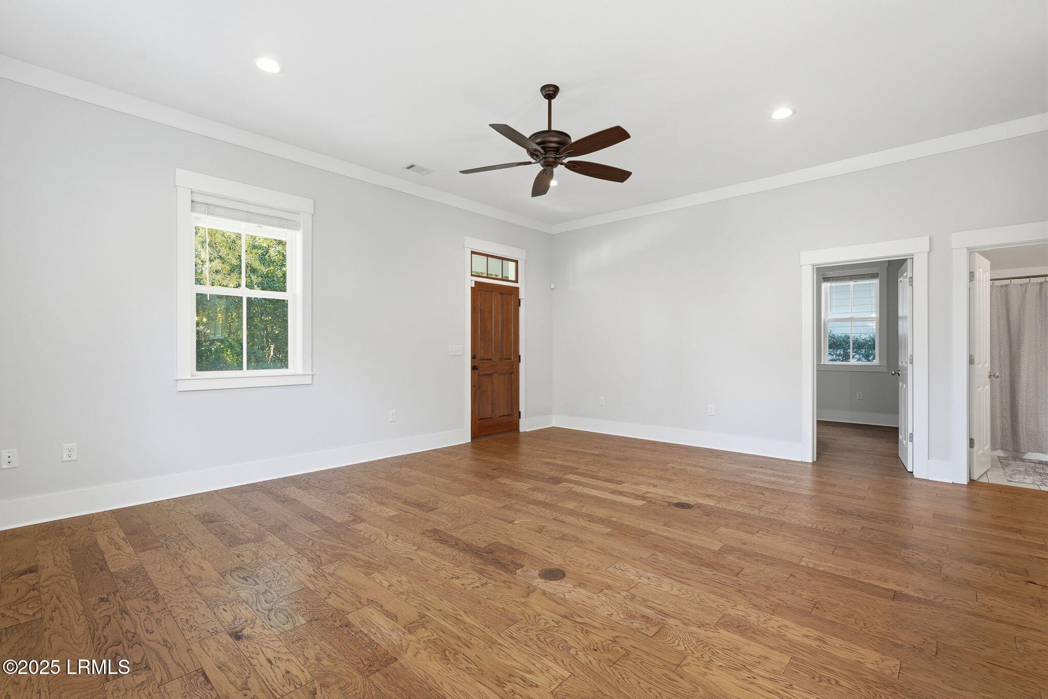 1405 Lafayette Street Beaufort, SC 29902 - Photo 8 of 39 livingangle2