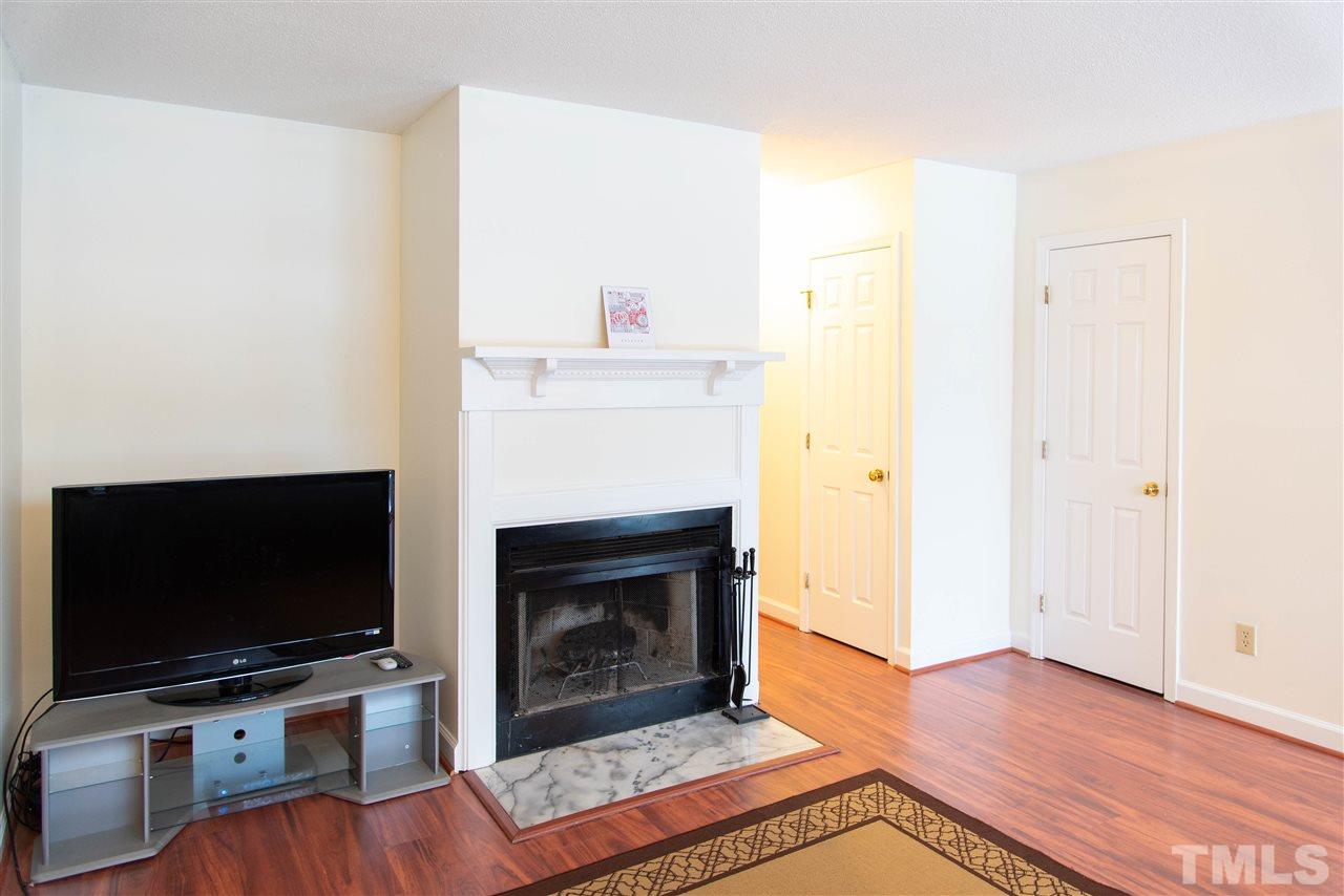 2967 Faversham Place Raleigh, NC 27604 - Photo 4 of 25 Gallery Image 4