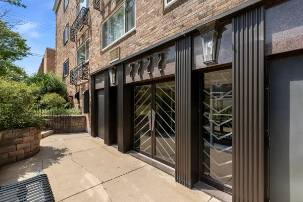 $149,900 | 2222 East Belleview Place, Unit 108, Milwaukee, WI 53211