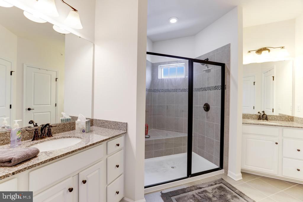 7799 Culloden Crest Lane Gainesville, VA 20155 - Photo 35 of 41 Owners Bath