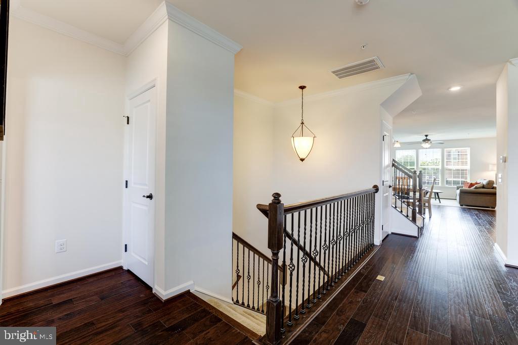 7799 Culloden Crest Lane Gainesville, VA 20155 - Photo 9 of 41 Living Rm to Kitchen
