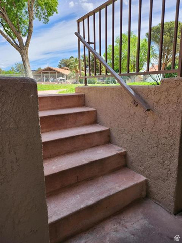 860 South Village Road, Unit H1 St. George, UT 84770 - Photo 7 of 20 View of stairway