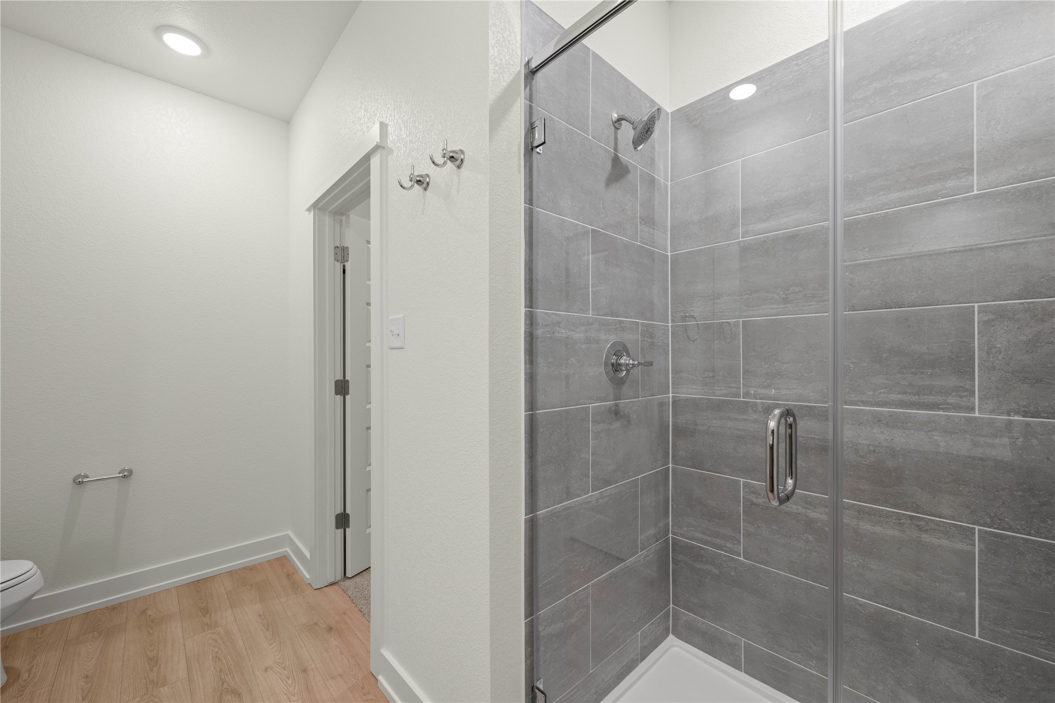 544 Gus Loop Georgetown, TX 78626 - Photo 14 of 22 a bathroom with a shower
